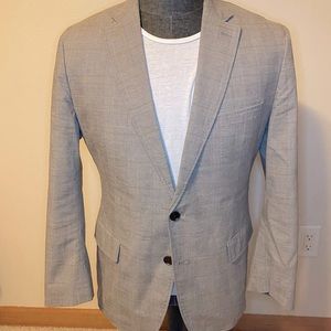 Banana Republic lLight Grey Checker w Slight Green pattern 40S